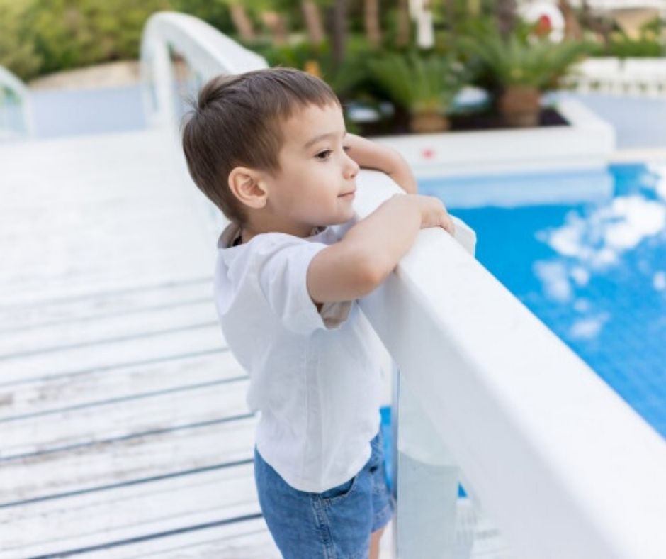 Read more about the article Segurança para as crianças na piscina